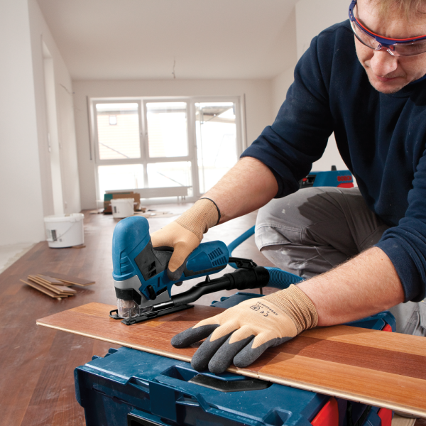 Bosch GST 90 E Decoupeerzaag In Koffer - 650W - T-greep - Variabel - Detailed view of the product