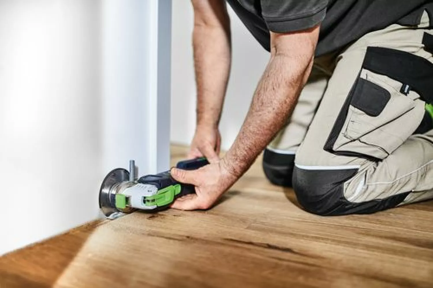 Festool VECTURO OSC 18 E-Basic 18V Li-Ion Accu Oscillerende Multitool Body In Systainer - Koolborstelloos thumbnail 4
