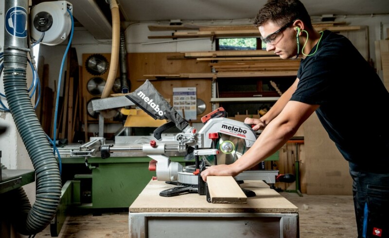 Metabo KGS 18 LTX BL 254 LiHD Accu Afkortzaag Body - 254 X 30mm - Detailed view of the product