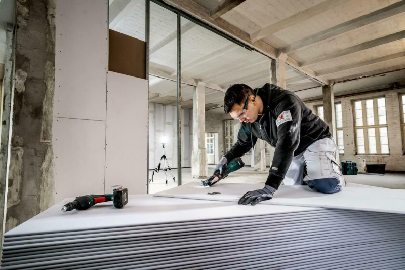 Metabo MT 18 LTX 18V Li-Ion Accu Multitool Set (2x 2.0Ah Accu) + 16 Delige Accessoireset In Koffer - Detailed view of the product