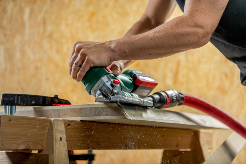 Metabo STA 18 LTX 150 BL 18V Li-ion Accu Decoupeerzaag Body In MetaBox - T-greep - Detailed view of the product