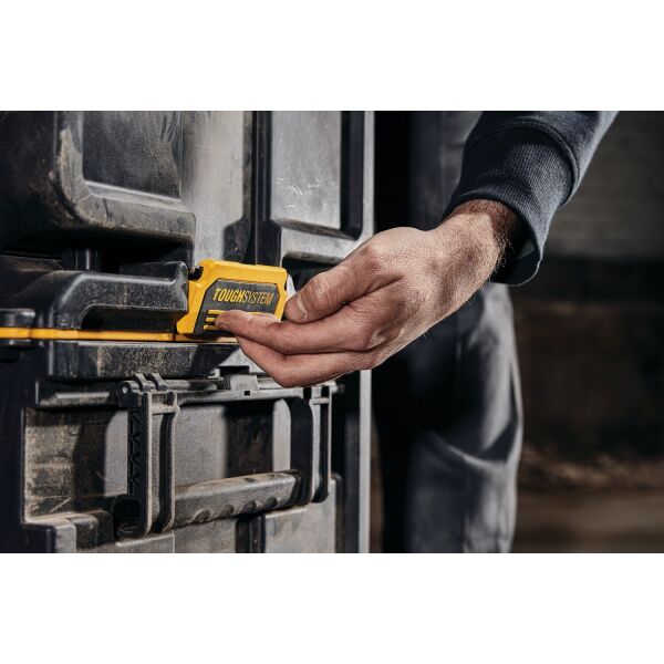 DeWALT DWST83342-1 Tough System 2.0 Koffer - DS400 - Detailed view of the product