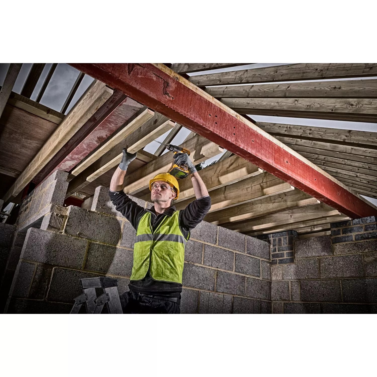 DeWALT DCD791D2 18V Li-ion XR Accu Boor-/schroefmachine Set (2x 2.0Ah) In TSTAK - Koolborstelloos thumbnail 4