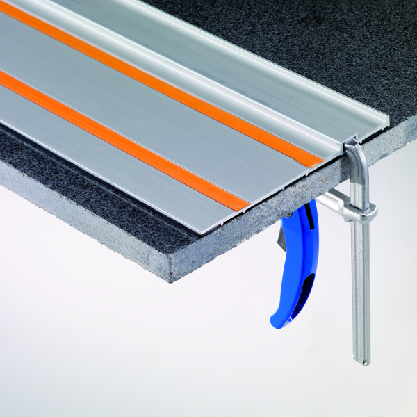 Carat MZMB18AREN Handtegelzaagmachine TC-1800 Incl. Geleiderail In Koffer - 1800W - 180mm - Detailed view of the product