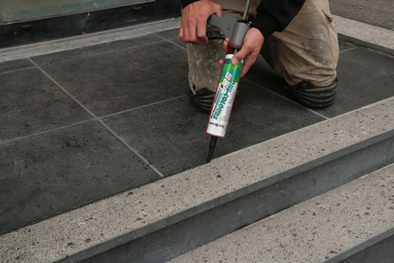 Zwaluw Den Braven 12012317 - Silicone + Natural Stone Siliconenkit - Lichtgrijs - 310ml - Detailed view of the product