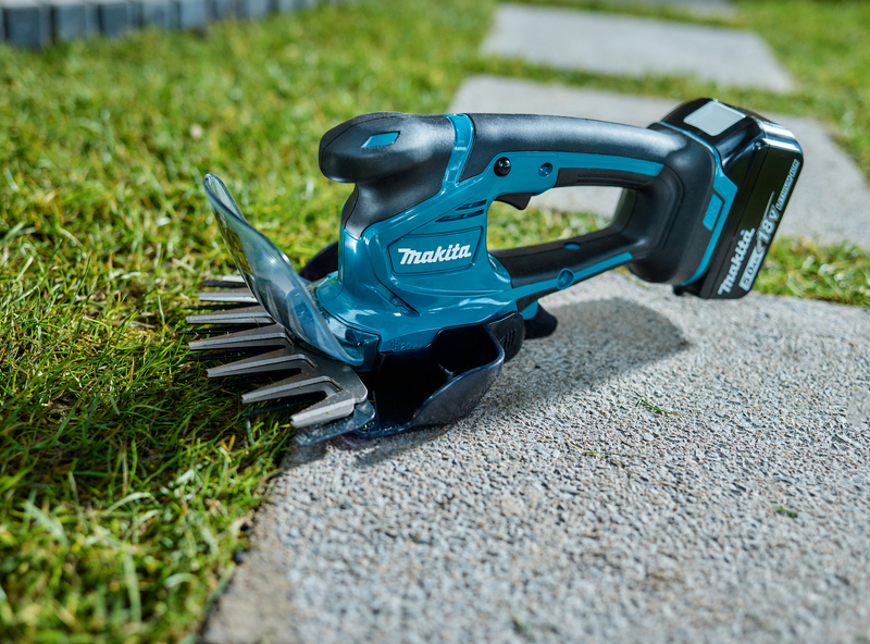 Makita DUM604ZX 18V Li-Ion Accu Gras- En Heggenschaar Body - 160mm - Detailed view of the product