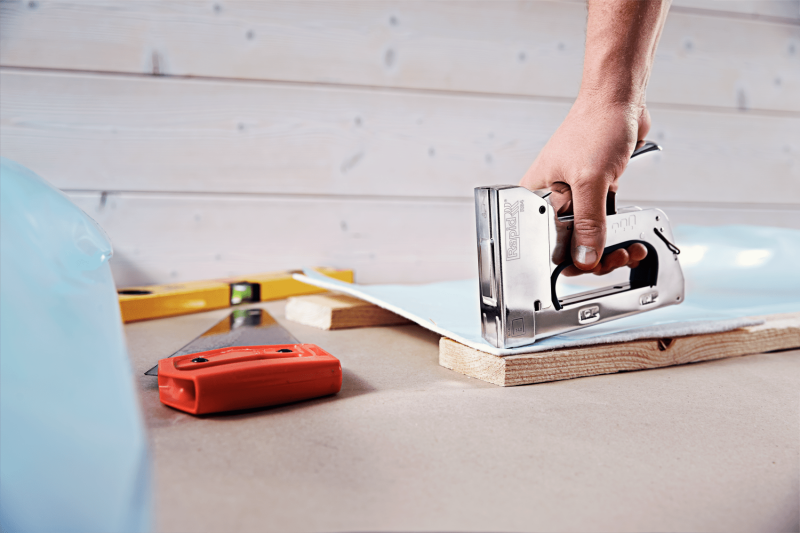 Rapid PRO R34 Handtacker - Type 140 - Detailed view of the product