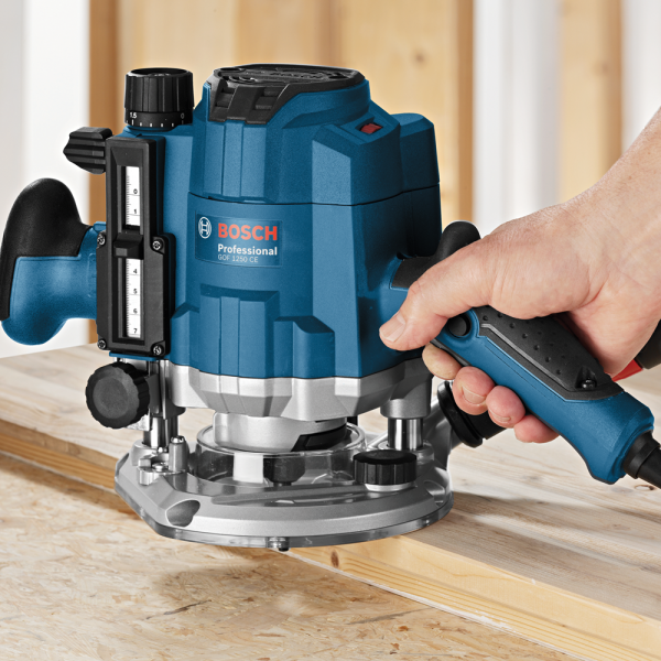 Bosch GOF 1250 CE Professional Bovenfrees - 1250W - 6-8mm - Detailed view of the product