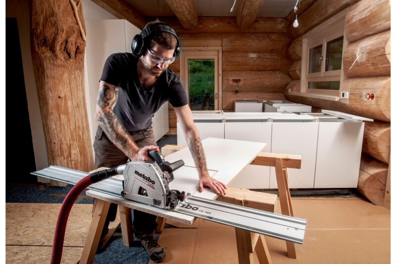 Metabo KT 18 LTX 66 BL 18V Li-ion Accu Invalcirkelzaag Body Incl. Geleiderail In MetaBOX - 165 X 20mm - Koolborstelloos - Detailed view of the product