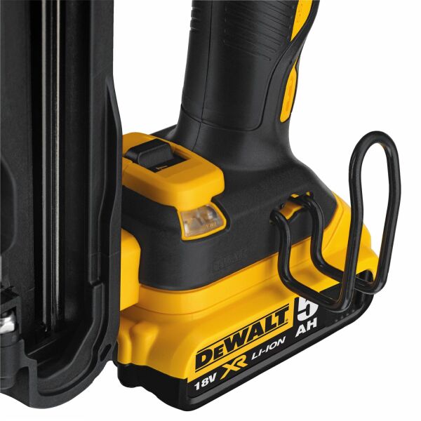 DeWALT DCN650P2-QW 18V Li-ion XR Accu Afwerktacker (2x 5.0Ah) In TSTAK - Detailed view of the product
