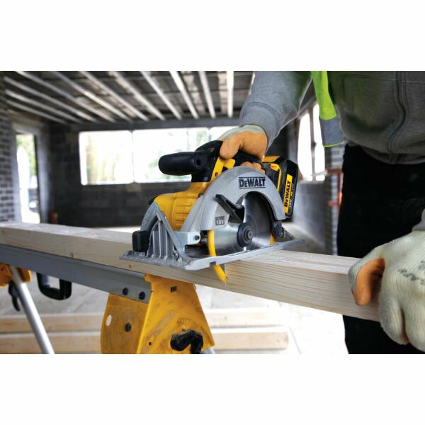 DeWALT DCS391N-XJ 18V Li-ion XR Accu Cirkelzaag Body - 165mm - Detailed view of the product