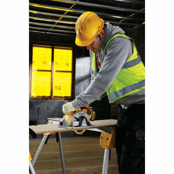 DeWALT DCS391N-XJ 18V Li-ion XR Accu Cirkelzaag Body - 165mm - Detailed view of the product