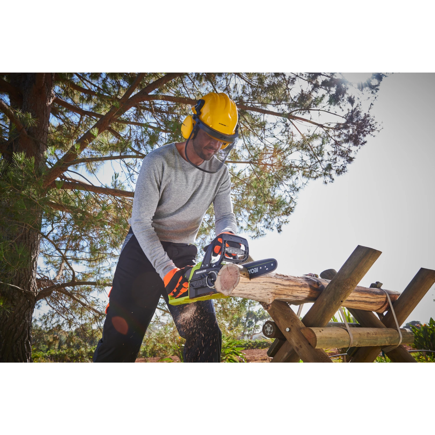 Ryobi RCS1830-140B One+ 18V Li-Ion Accu Kettingzaag Set (1x 4.0Ah) - 30cm thumbnail 2