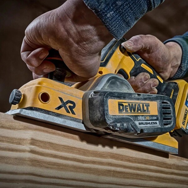 DeWALT DCP580NT-XJ 18V Li-ion XR Accu Schaafmachine Body In TSTAK - 82mm - 2mm - Koolborstelloos - Detailed view of the product