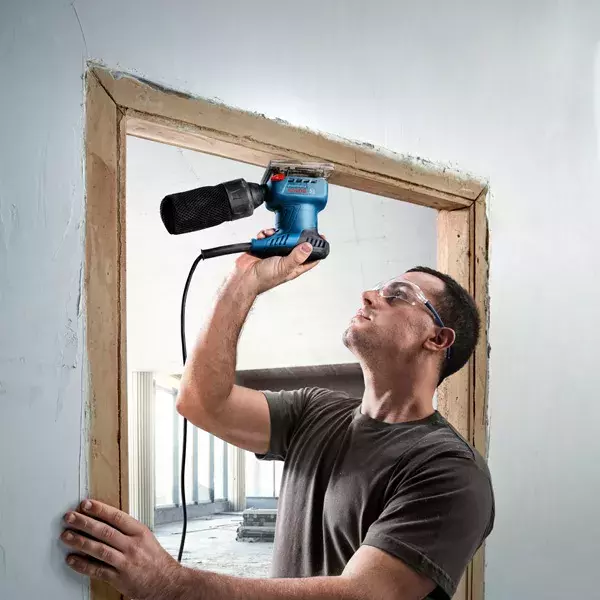 Bosch GSS 140 A Vlakschuurmachine - 101 X 112mm - Detailed view of the product