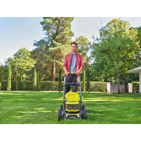 Ryobi RY18LMX46A-250 18V Li-ion Accu Grasmaaier Set (2x 5.0Ah Accu) - 46cm - Detailed view of the product
