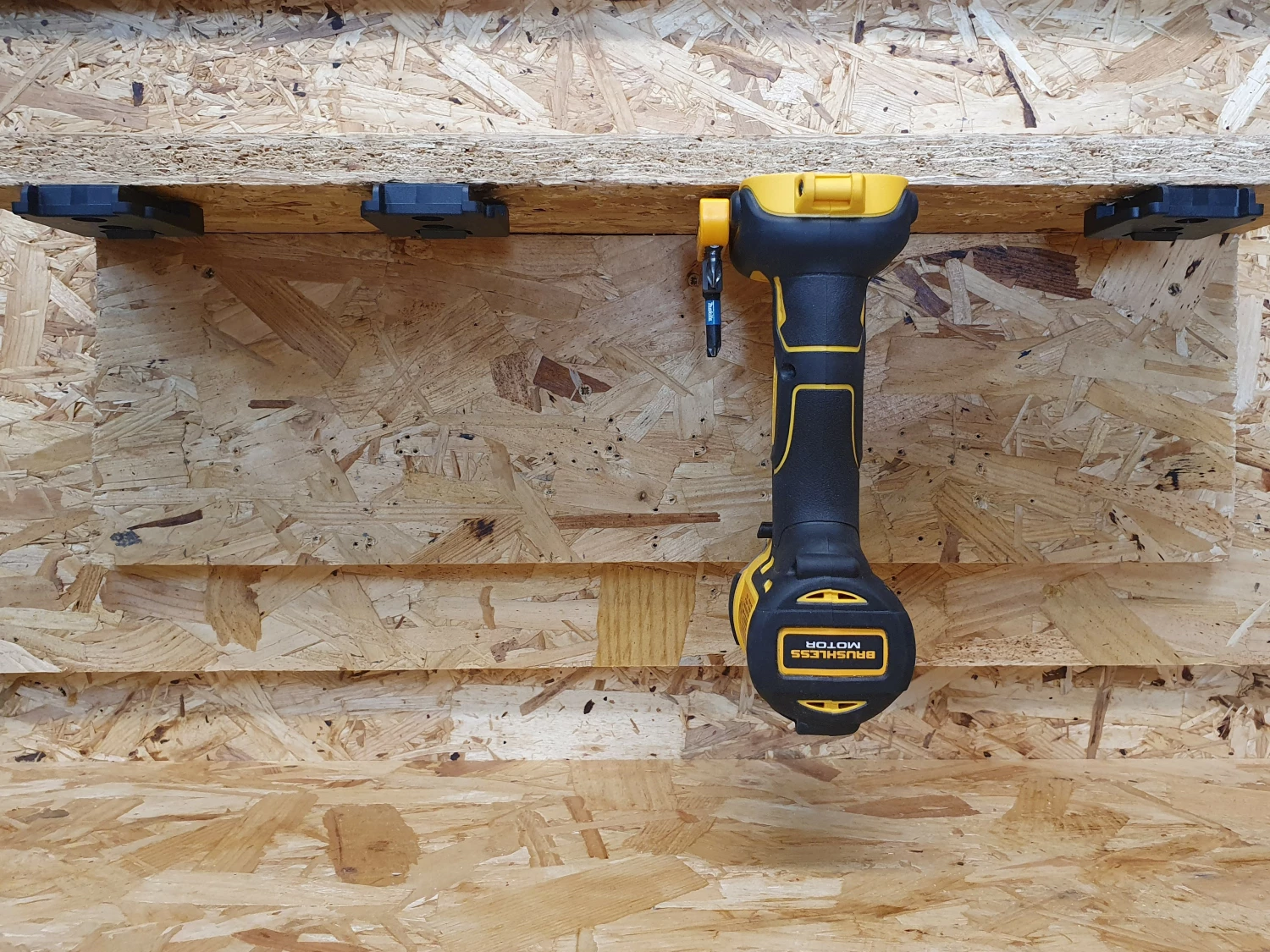 StealthMounts TM-DW18-BLK-4 Machinehouder Voor DeWALT XR - Zwart - 4-pack thumbnail 2