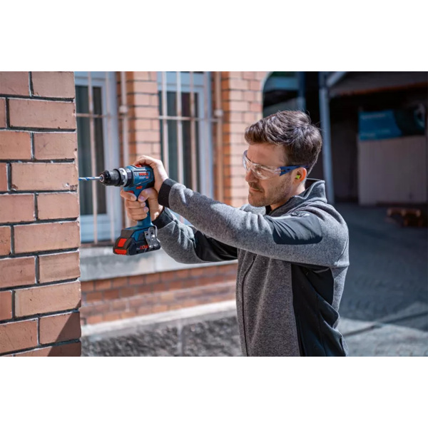 Bosch GSB 18V-90 C 18V Li-ion Accu Schroefklopboor Set (2x 4.0Ah) In L-Boxx - 64 Nm - Detailed view of the product