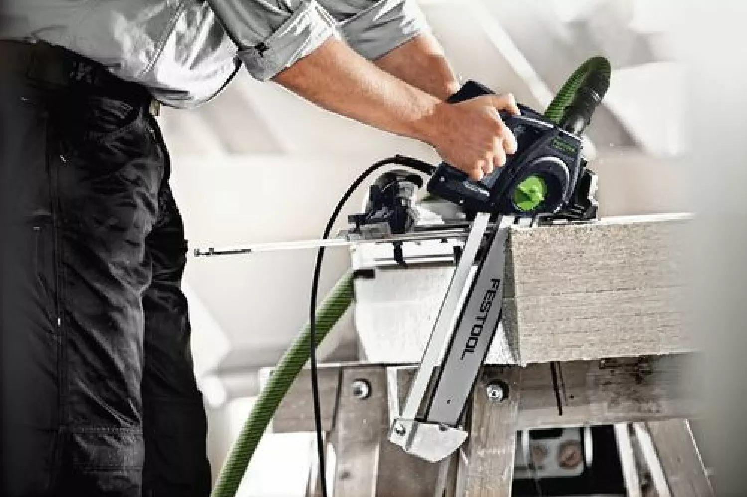 Festool IS 330 EB-FS Zwaardzaag Incl. Geleiderail - 1600W - 330mm thumbnail 2