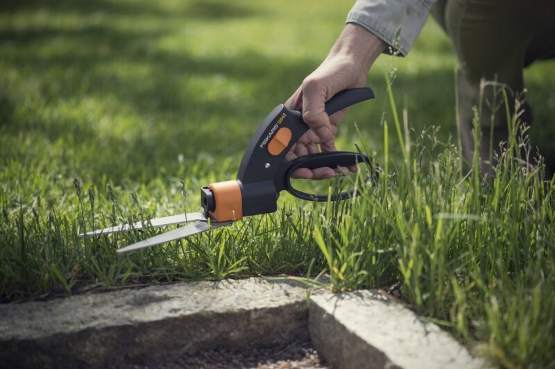 Fiskars GS42 Grasschaar - 320mm - Detailed view of the product