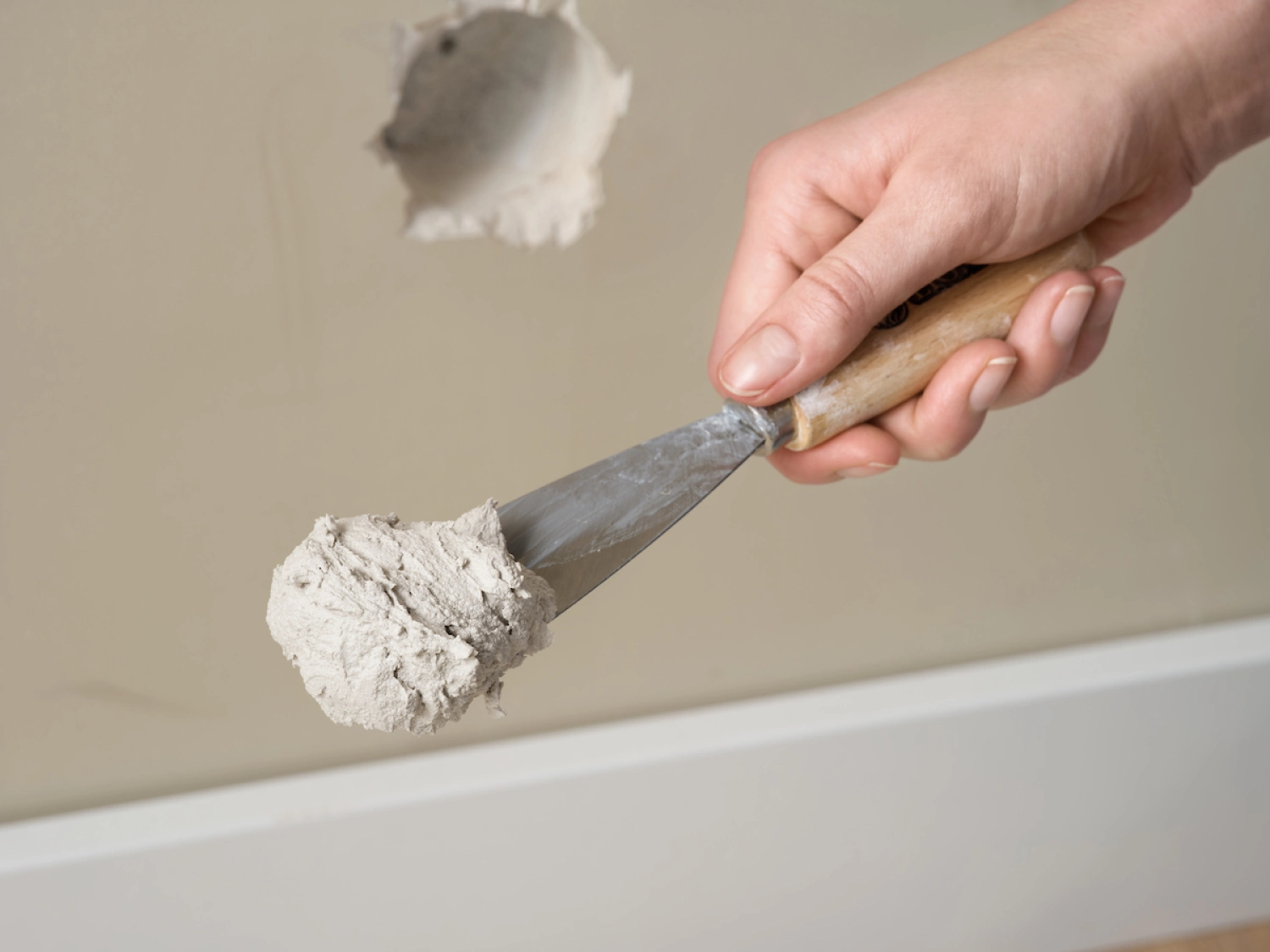 Alabastine Grote Gatenvuller - Pasta - 1L thumbnail 4