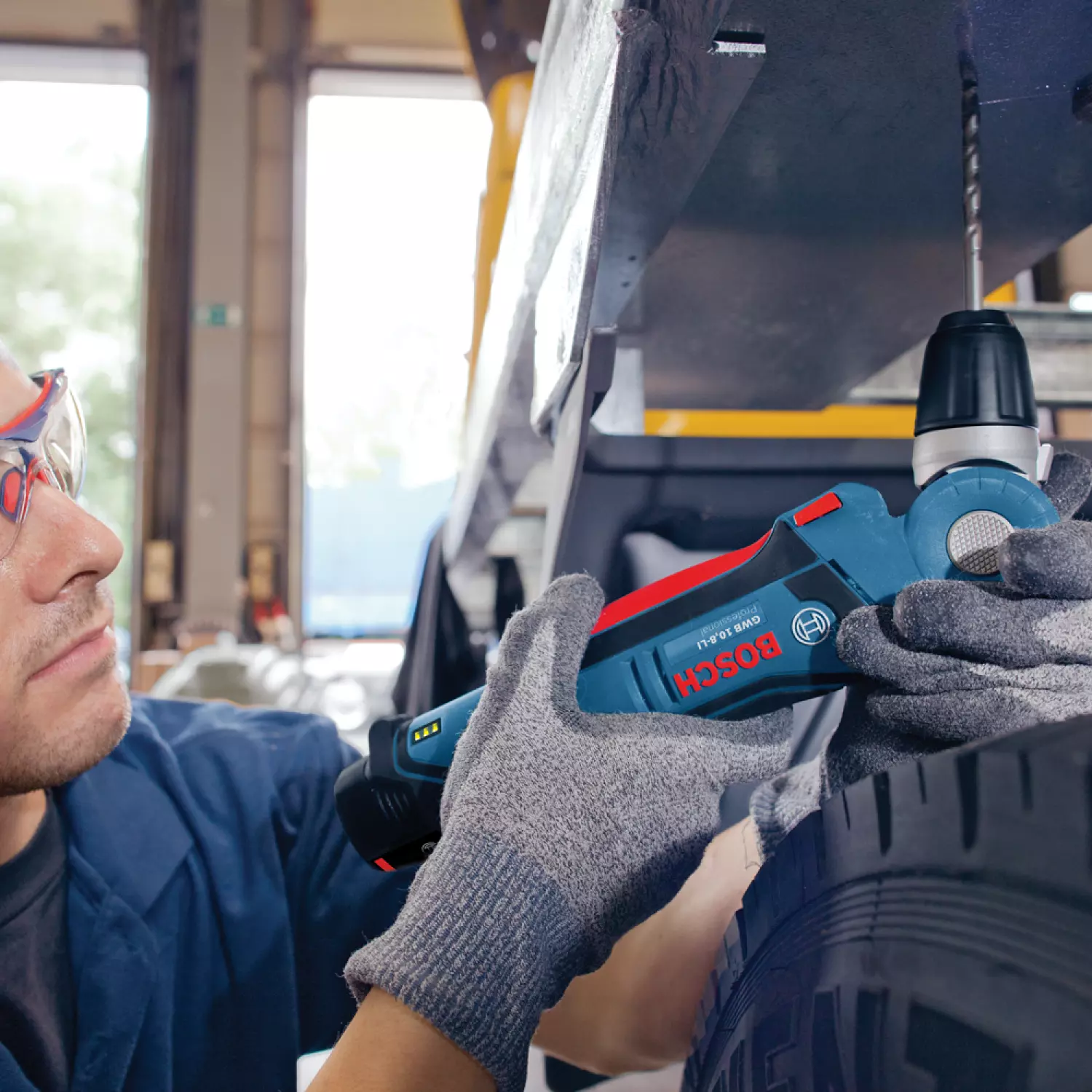 Bosch GWB 12V-10 12V Li-Ion Accu Haakse Boor-/schroefmachine Set (2x 2.0Ah Accu) In L-Boxx thumbnail 3