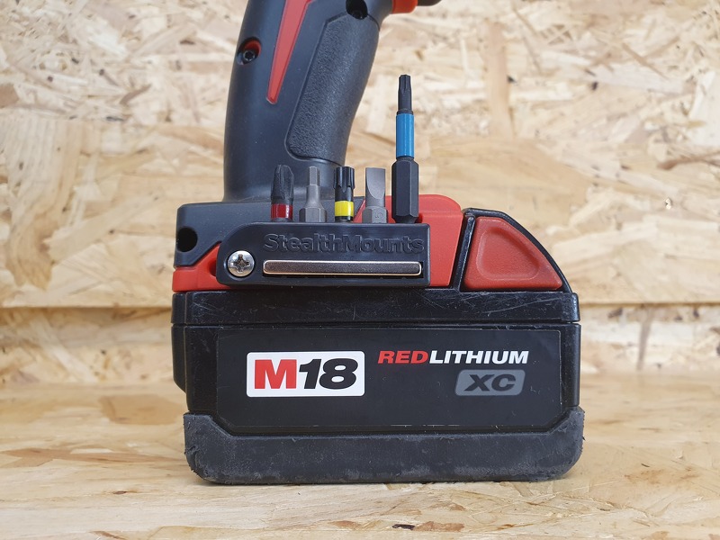 StealthMounts BH-MW18-BLK-2 Magnetische Bithouder Voor Machines Milwaukee M18 - Zwart - 2-pack - Detailed view of the product