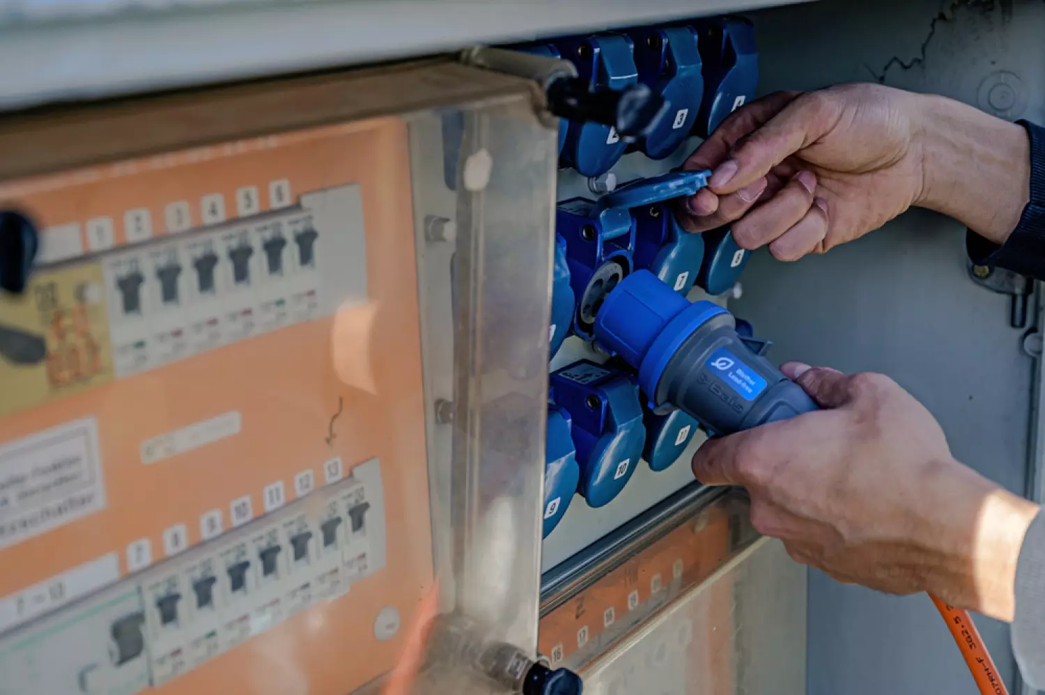 Brennenstuhl 1167650625 CEE-verlengkabel IP44 - 25m - 230V - H07RN-F 3G2,5 - Oranje thumbnail 4