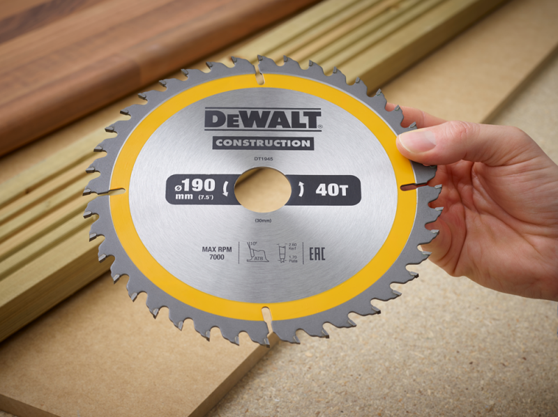 DeWALT DT1945 Cirkelzaagblad - 190 X 30 X 40T - Hout En Non-ferro Metaal - Detailed view of the product