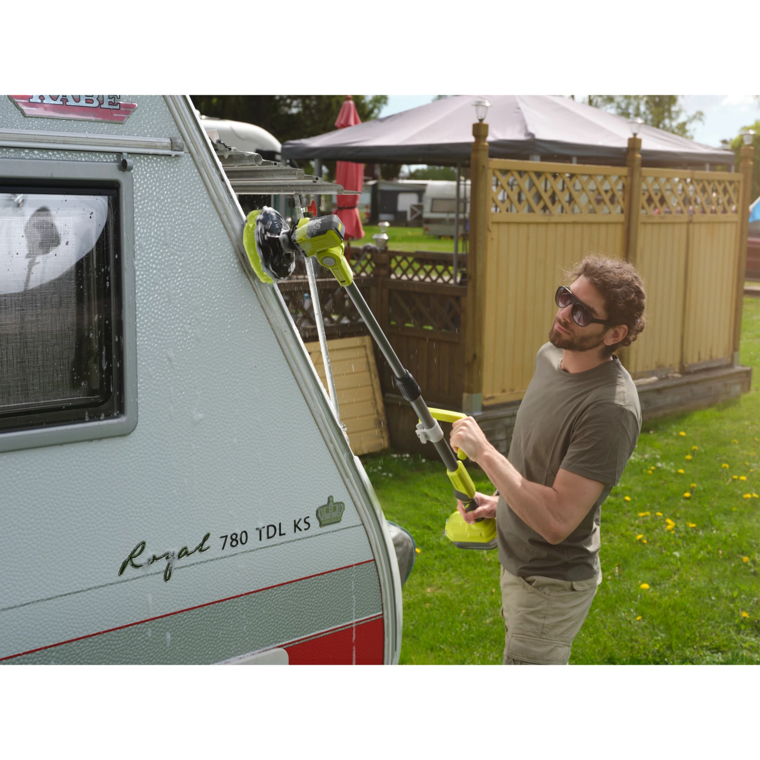 Ryobi R18TPS-120G One+ 18V Li-ion Accu Telescopische Power Schrobber Set 2.0Ah thumbnail 3