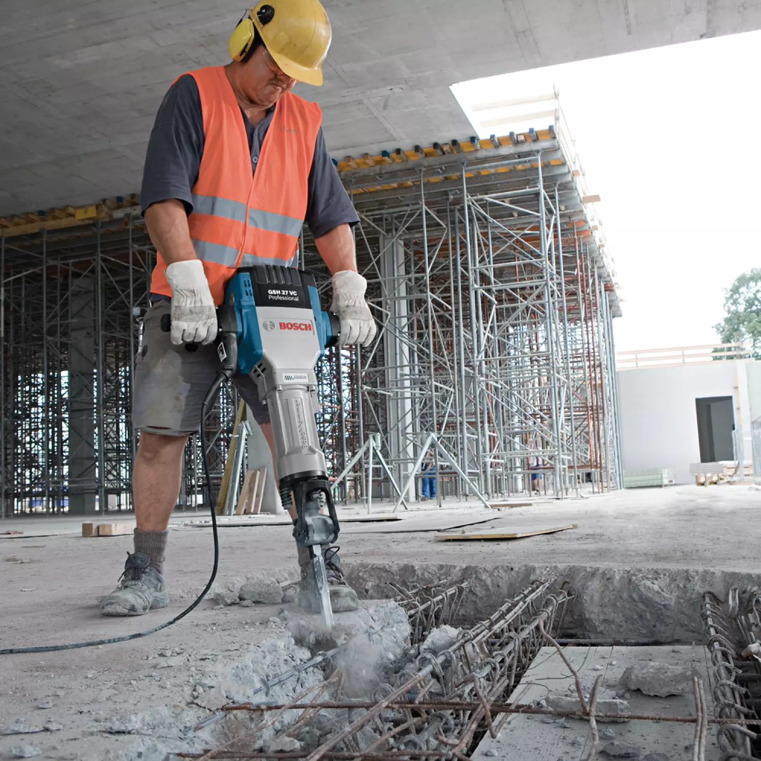 Bosch GSH 27 VC 28mm HEX Breekhamer - 2000W - 62J thumbnail 3