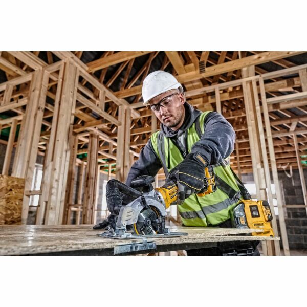 DeWALT DCS571N-XJ 18V Li-ion XR Accu Cirkelzaag Body - 115mm - Koolborstelloos - Detailed view of the product