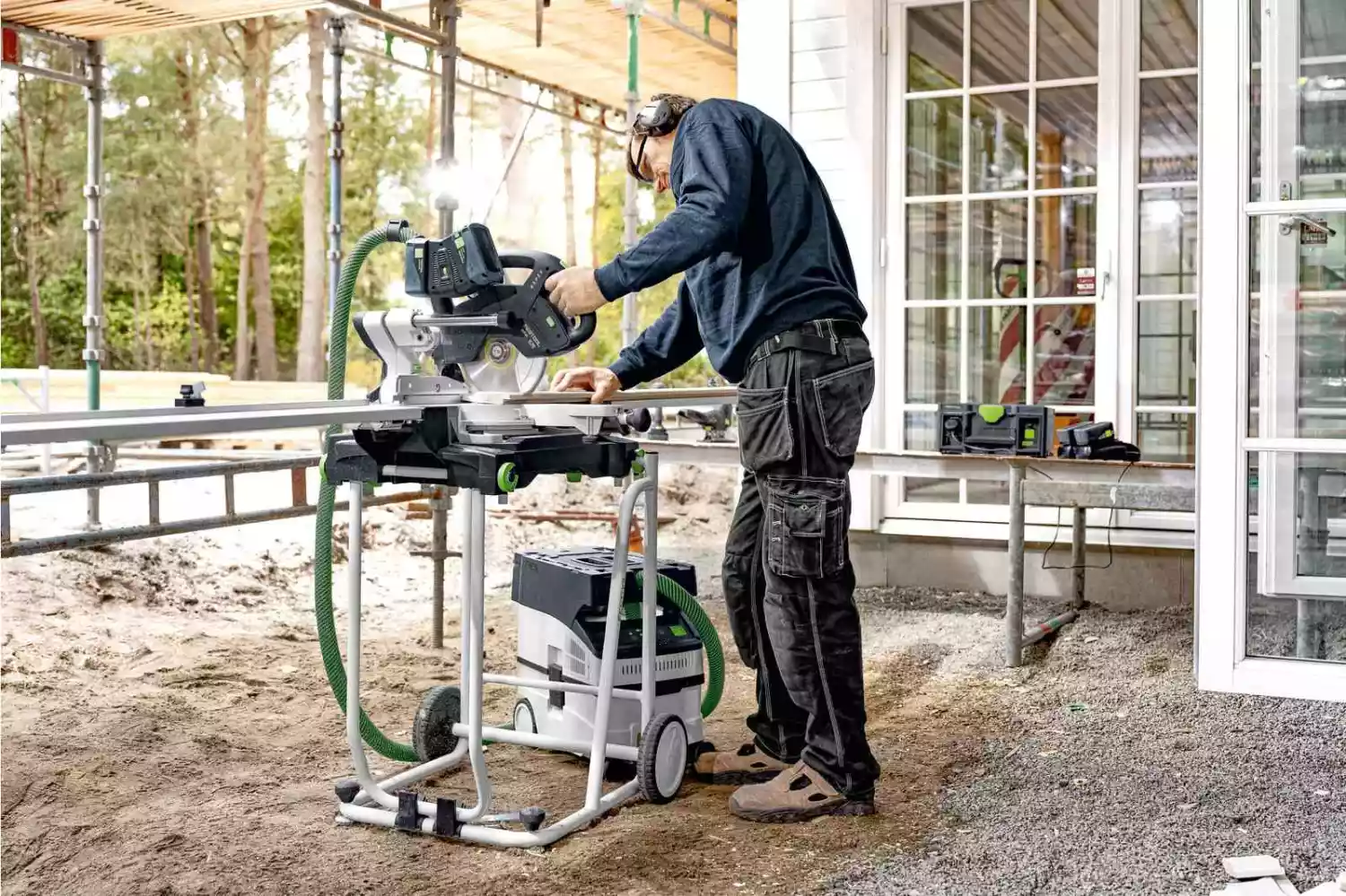 Festool CTMC MIDI I-Plus 36V (2x18V) Li-Ion Accu Stofzuiger Set (4x 5,0Ah) In Systainer - 3100l/min - Stofklasse M thumbnail 4