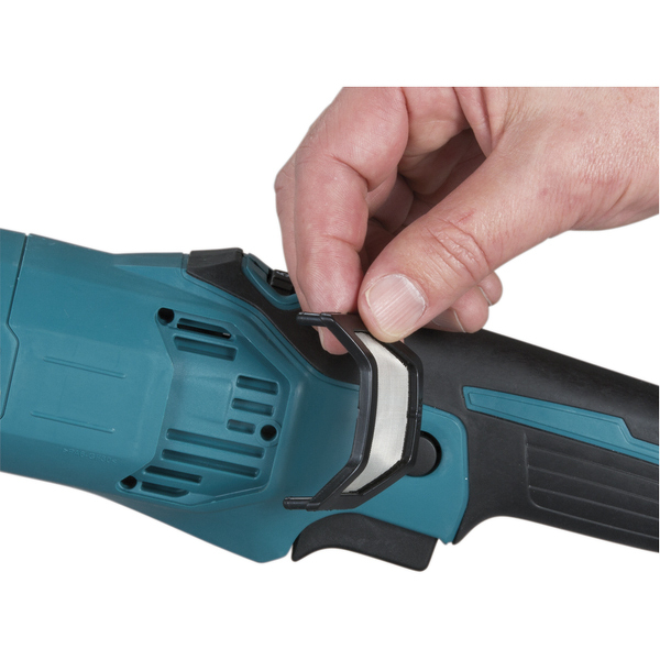 Makita PO6000C Excentrische Polijstmachine - 890W - 150mm - Detailed view of the product