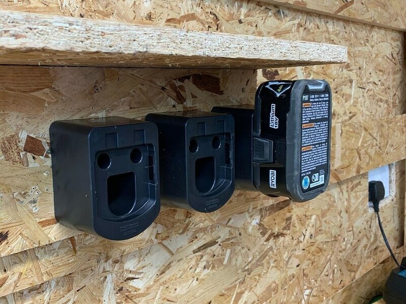 StealthMounts BM-RY18-4 Accuhouders Voor Ryobi 18v ONE+ - Zwart - 4 Stuks - Detailed view of the product