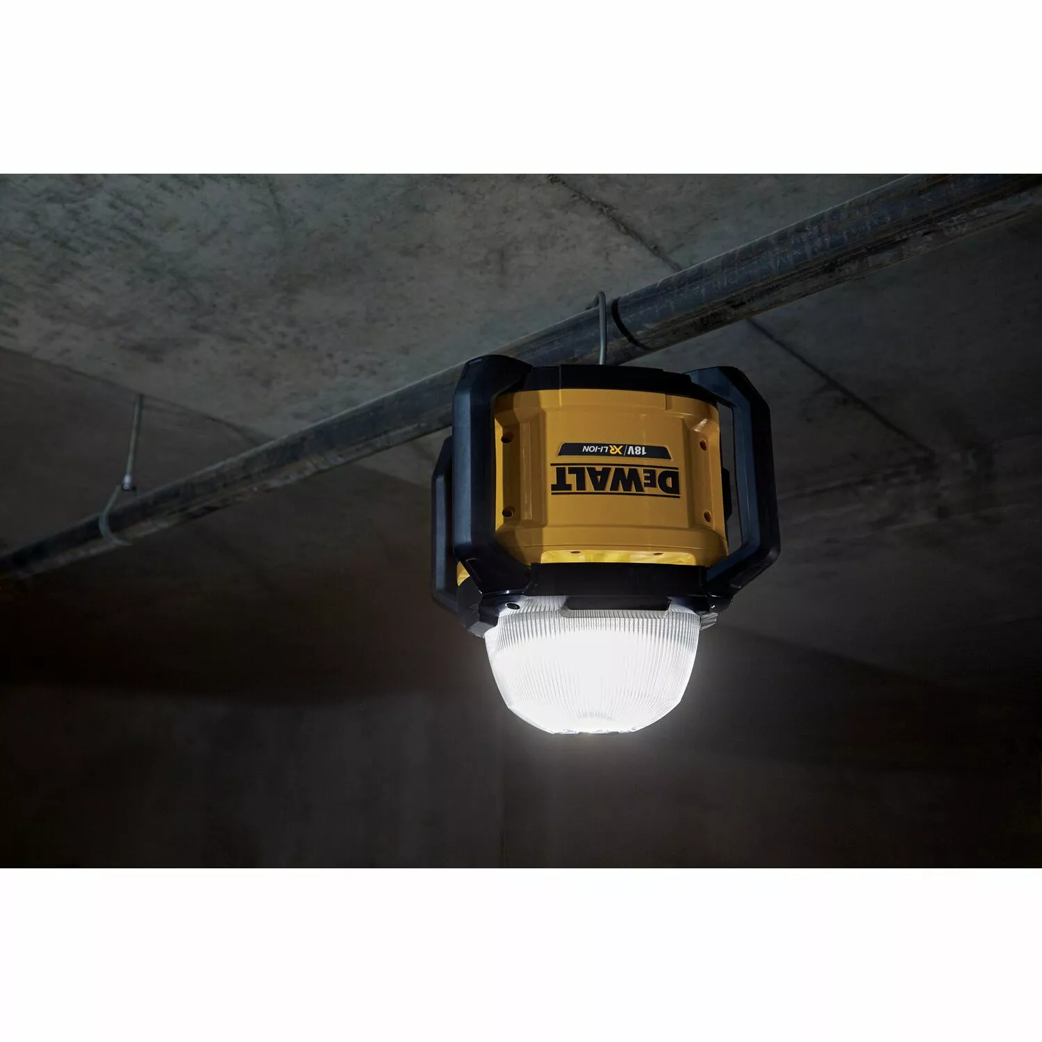 DeWALT DCL074-XJ 18V Li-ion XR Accu LED Werklamp Body - 5000Lm thumbnail 3