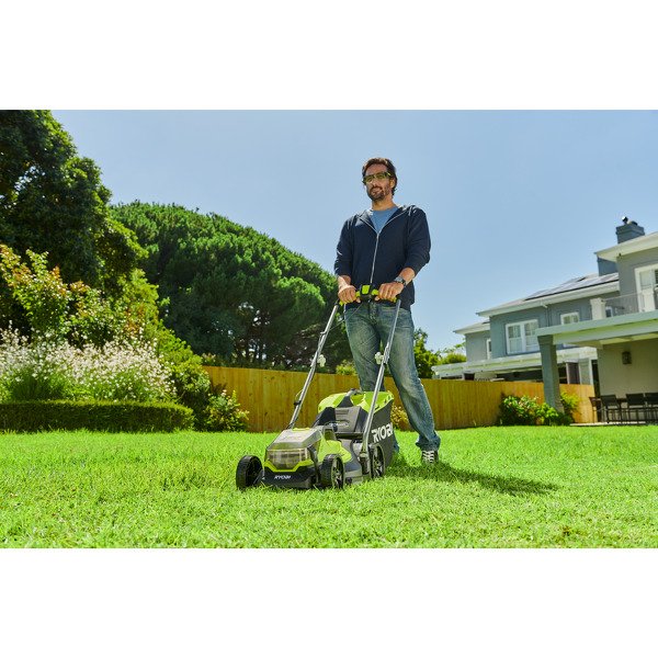 Ryobi ONE+ RLM1833BLT1825M 18V Accu 33cm Grasmaaier&25cm Grastrimmer Kit (incl. 1x 4.0Ah Accu&Lader) - Detailed view of the product