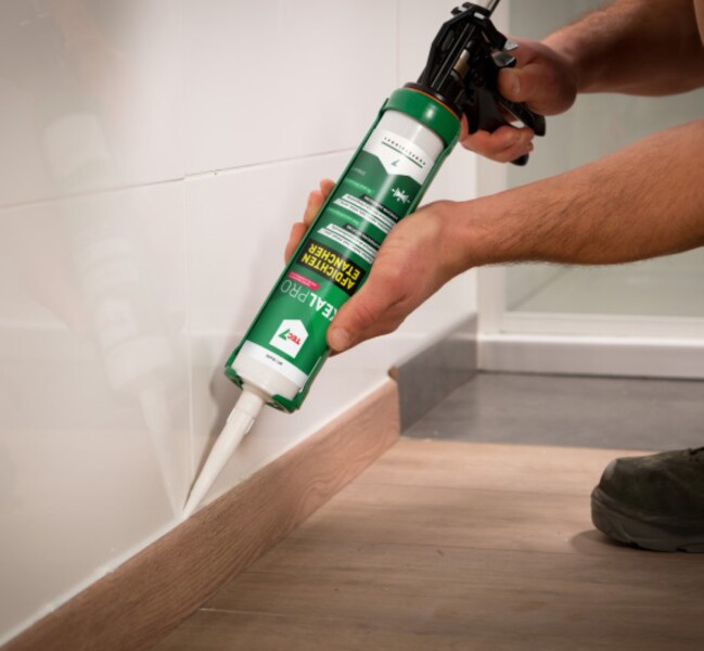 TEC7 XealPro Universele Kit - Sanitair Wit - 310ml - Detailed view of the product