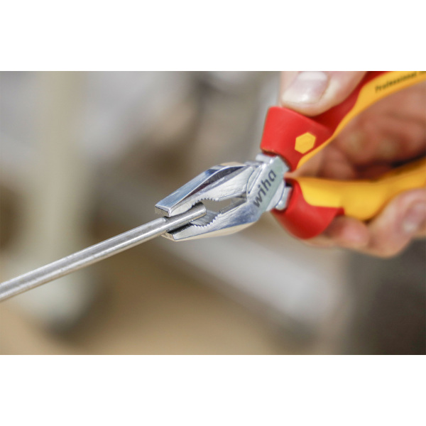 Wiha Z 01 0 06 Combinatietang Professional Electric - 200mm - Detailed view of the product