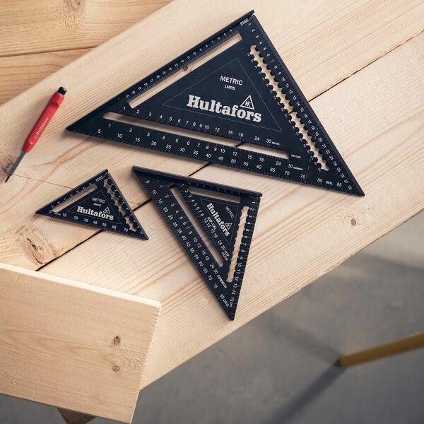 Hultafors Metric Rafter Square Meetdriehoek Set - 11 / 18 / 30 Cm - Detailed view of the product
