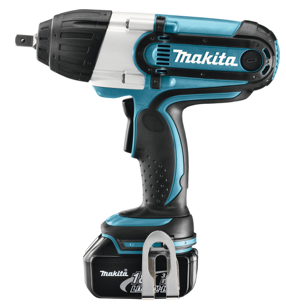 Makita BTW450RFJ 18V Li-Ion Accu Slagmoersleutel Set (2x 3.0Ah Accu) In Mbox - 440Nm - 1/2" - Detailed view of the product