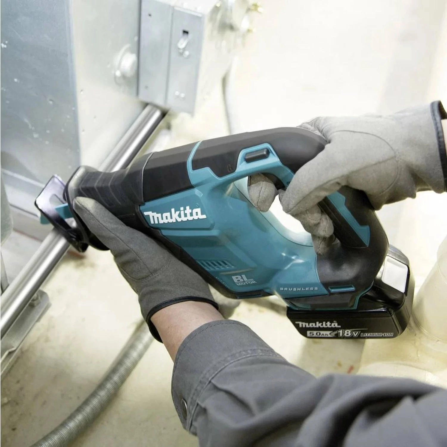 Makita DJR188RTJ 18V Li-Ion Accu Reciprozaag Set (2x 5,0Ah Accu) In Mbox - Koolborstelloos thumbnail 3