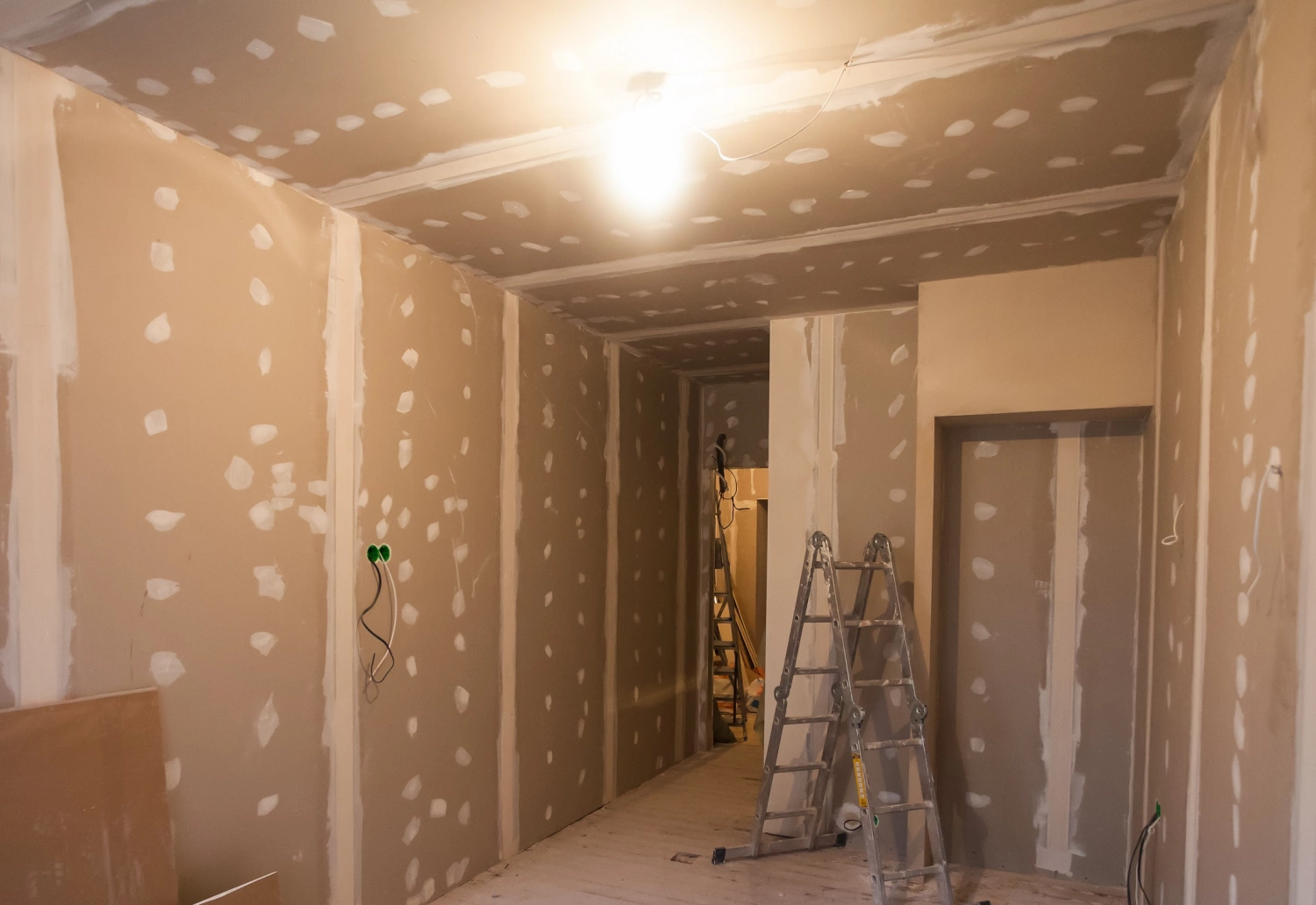 Bailey 144919 12-Pack Combi LED Lamp - E27 LH Connector - 6W - 550Lm thumbnail 3