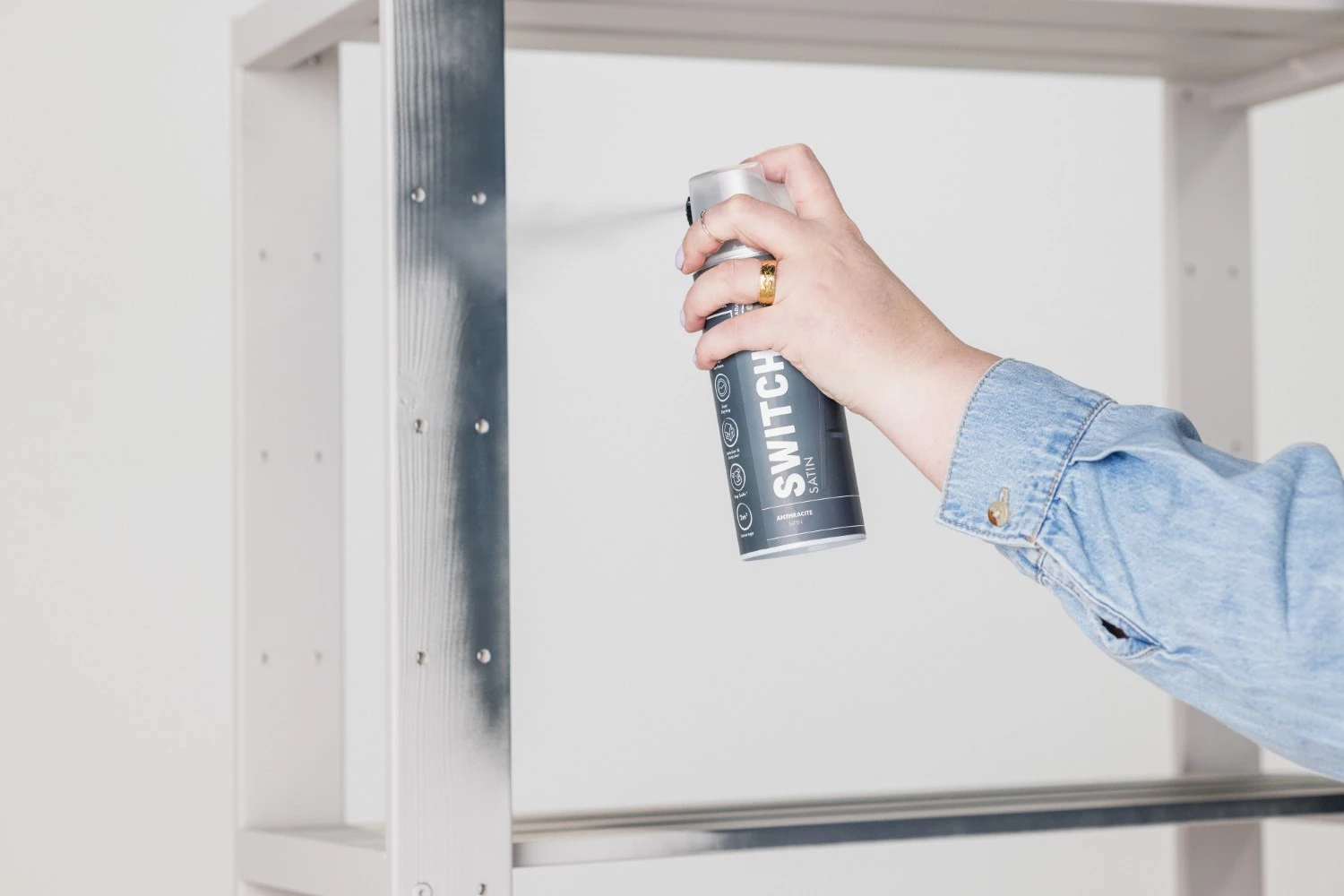 Rust-Oleum Switch Spuitlak - Hoogglans Antraciet - 400ml thumbnail 3