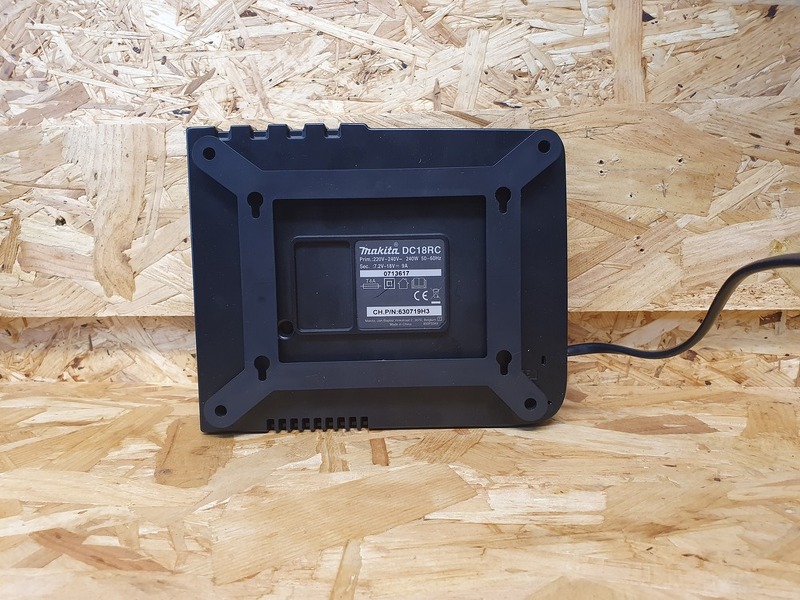 StealthMounts CMC-MK-S Opladerhouder Voor Makita DC18RC - 2 Stuks - Detailed view of the product