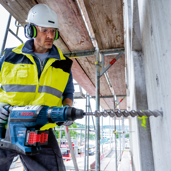Bosch GBH 18V-45 C 18V Li-Ion Accu BiTurbo SDS-max Combihamer Set (2x 12Ah) In Koffer - 12,5 J - Detailed view of the product