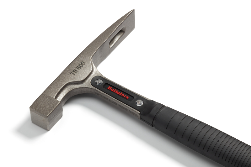 Hultafors TB 600 Metselaarshamer - Rubberen Handgreep - 900 Gram - Detailed view of the product