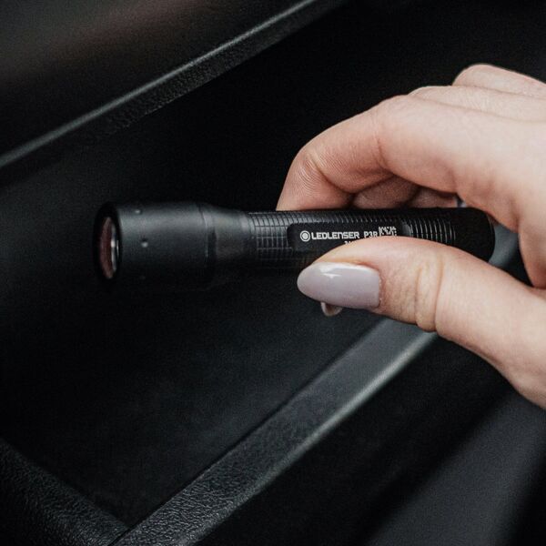 Ledlenser P3R LED Zaklamp - IP54 - 200Lm - Oplaadbaar - Detailed view of the product