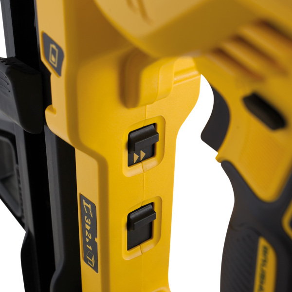 DeWALT DCN890N-XJ 18V Li-ion XR Accu Betontacker Body - Koolborstelloos - Detailed view of the product