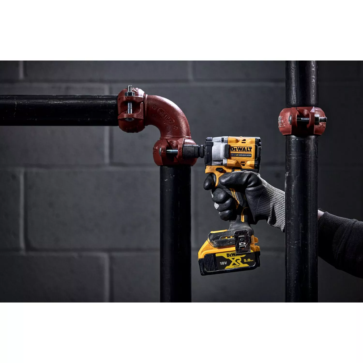 DeWALT DCF922N 18V Li-ion XR Accu Compacte Slagmoersleutel Body - 1/2''Met Ratel - 609Nm - Koolborstelloos thumbnail 4
